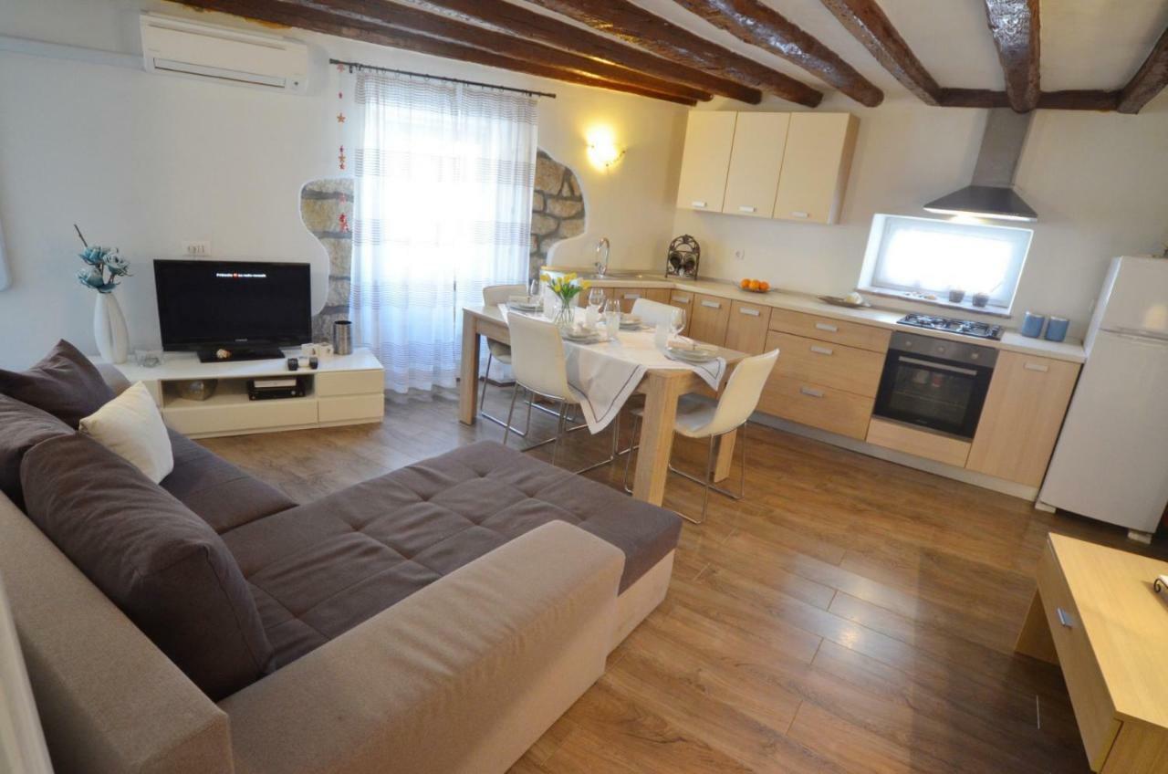 Apartment Eleni Rovinj Exterior foto